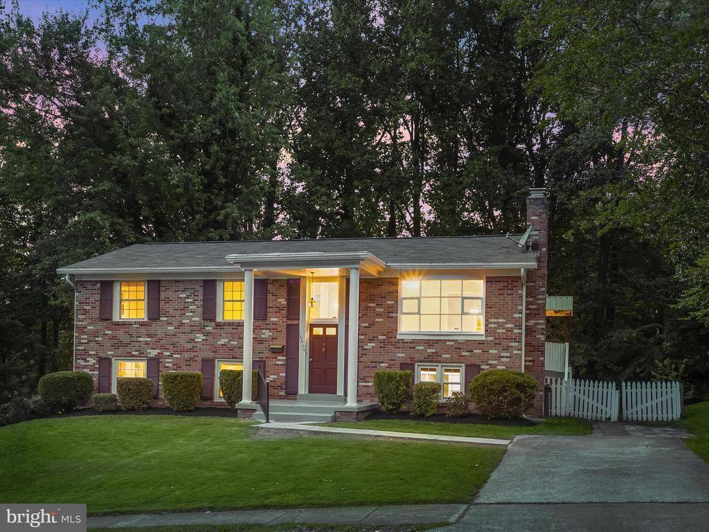 14460 Del Mar Drive, Woodbridge, VA 22193