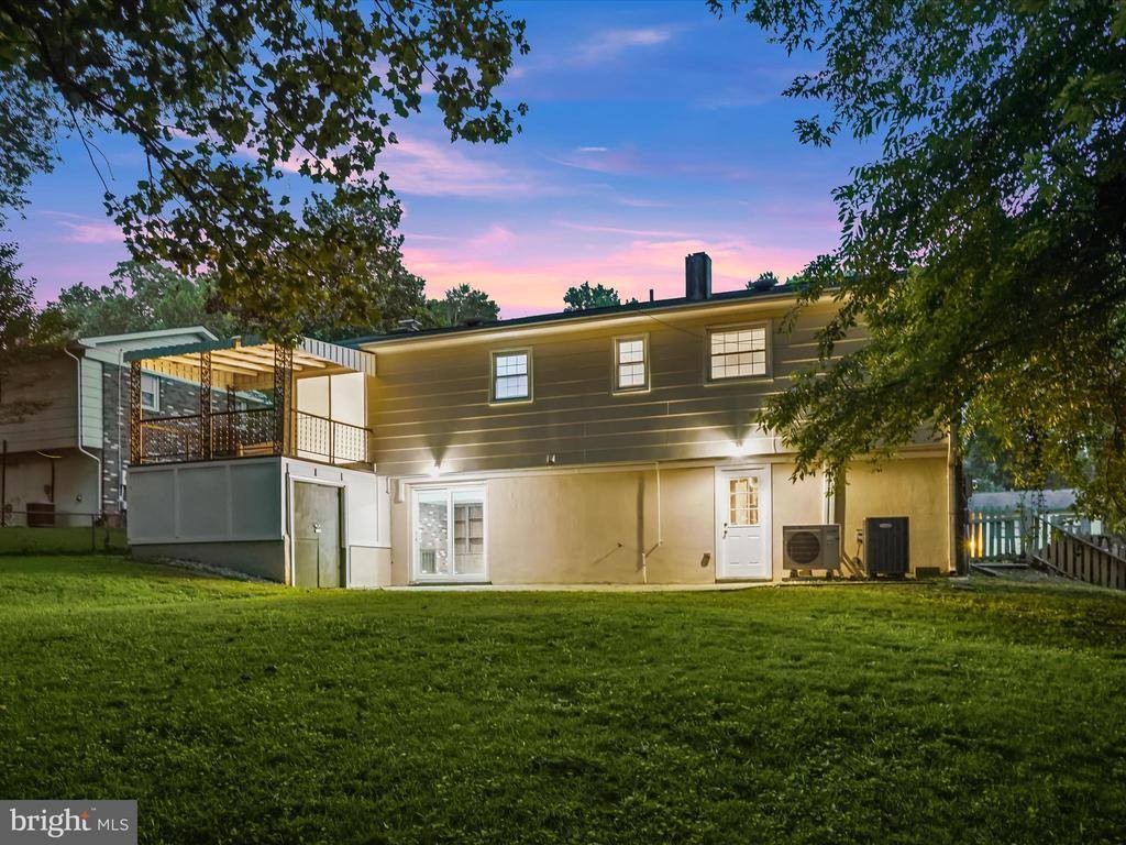 14460 Del Mar Drive, Woodbridge, VA 22193