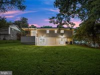 14460 Del Mar Drive, Woodbridge, VA 22193