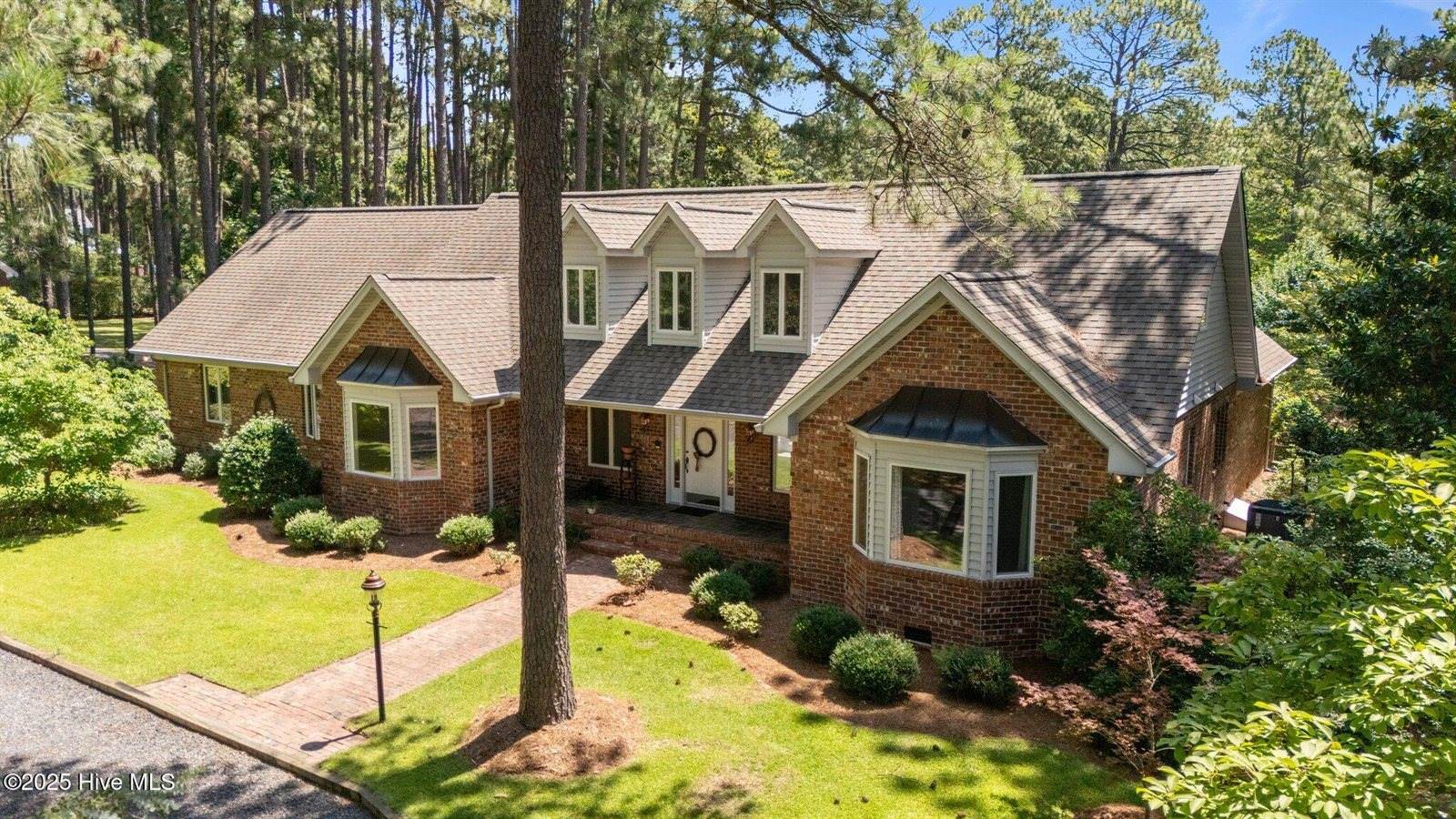 15 Magnolia Avenue, Pinehurst, NC 28374