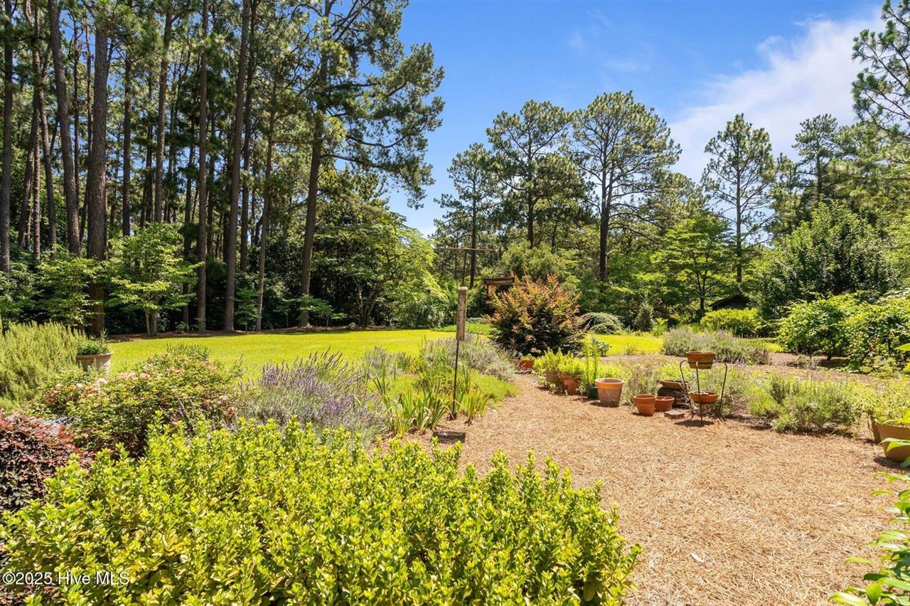 15 Magnolia Avenue, Pinehurst, NC 28374