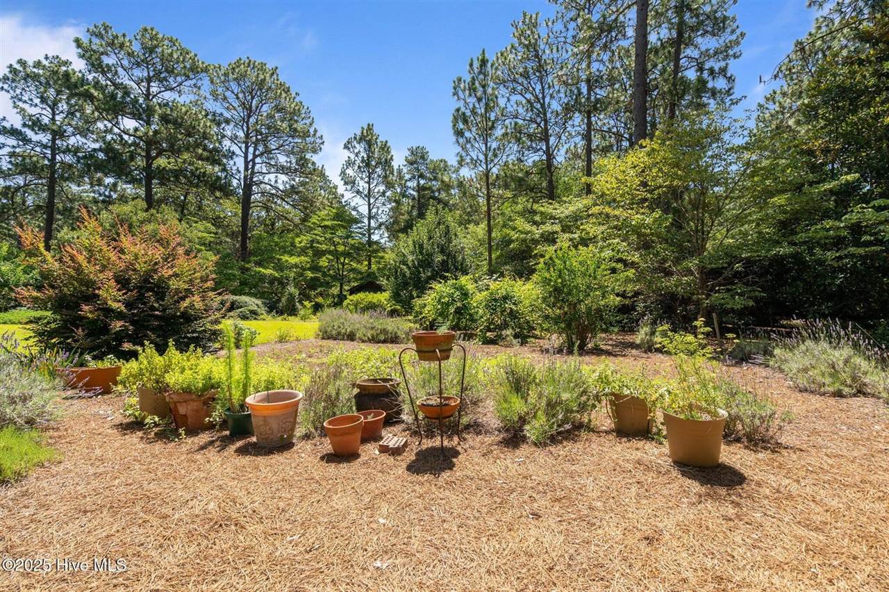 15 Magnolia Avenue, Pinehurst, NC 28374