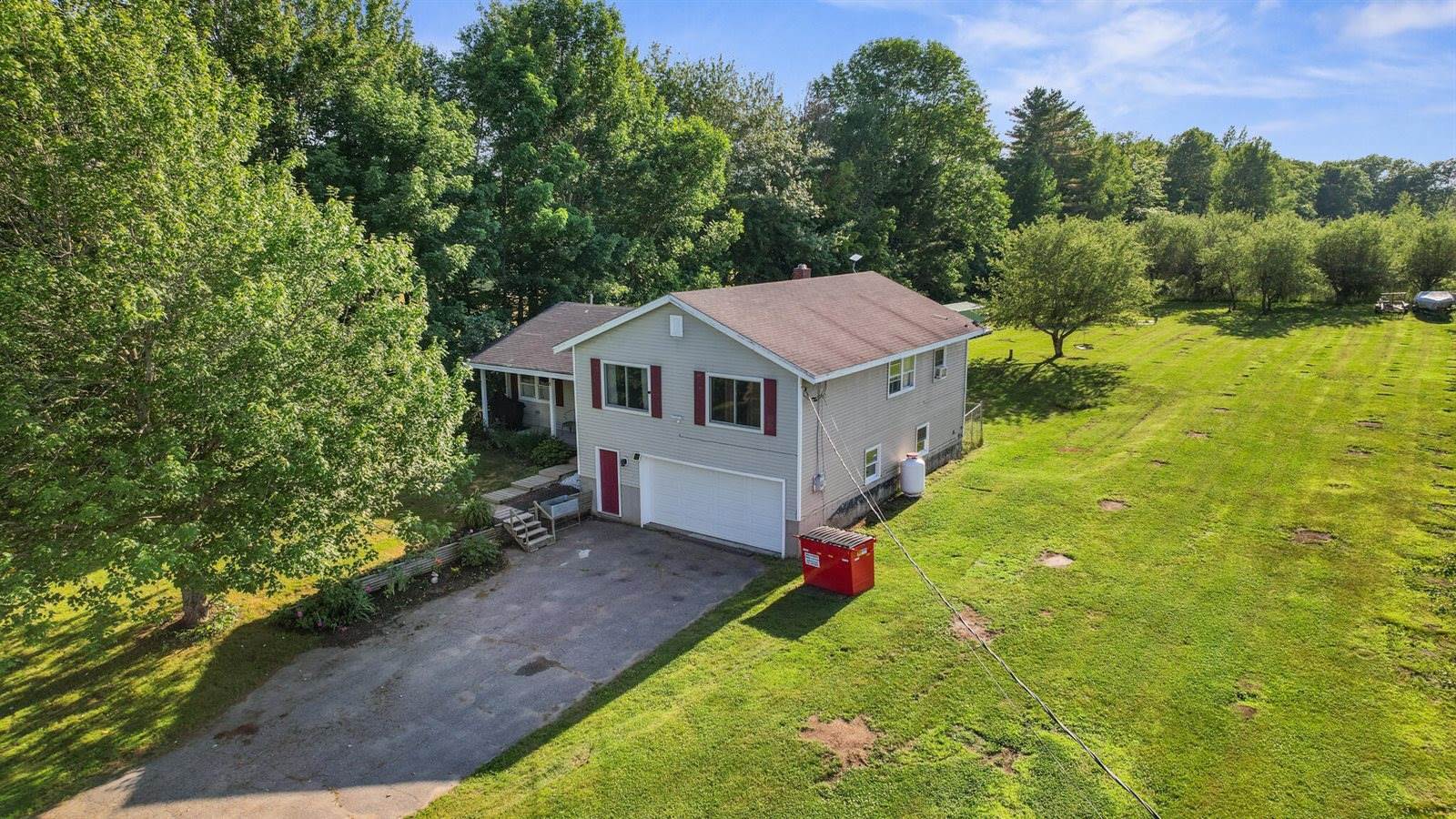 40 Whitten Road, Burnham, ME 04922