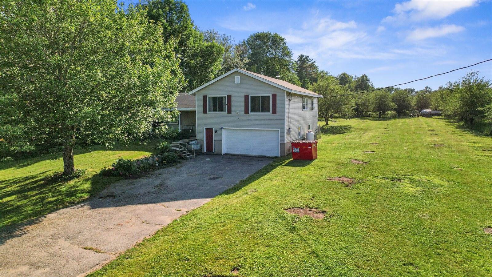 40 Whitten Road, Burnham, ME 04922