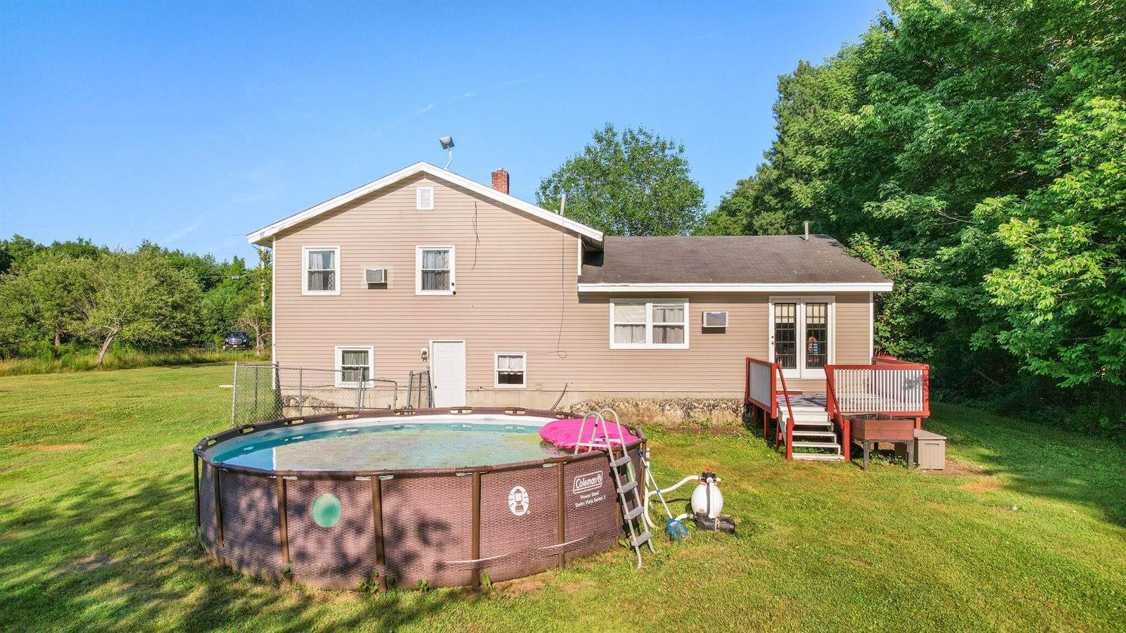 40 Whitten Road, Burnham, ME 04922