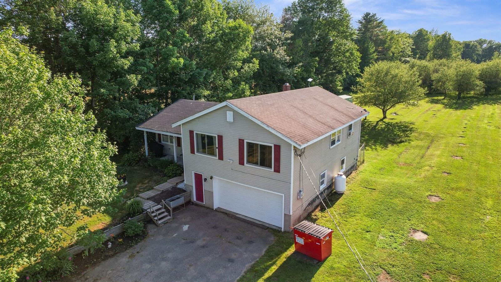 40 Whitten Road, Burnham, ME 04922