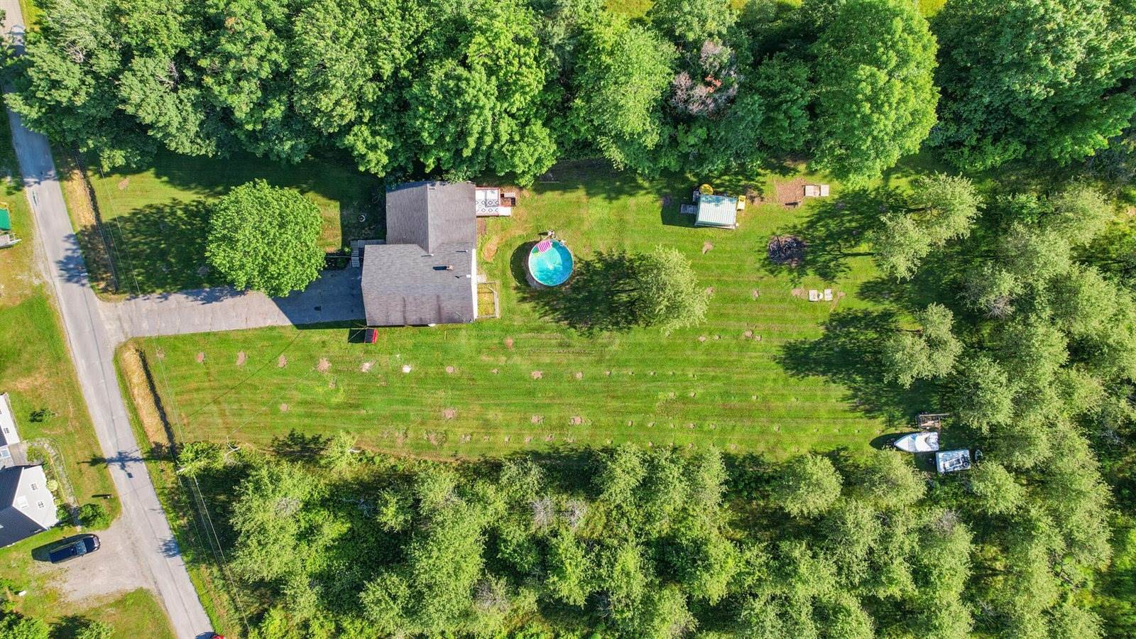 40 Whitten Road, Burnham, ME 04922