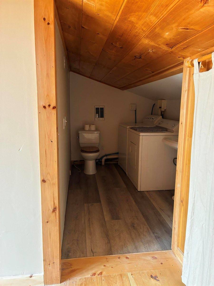 20 Monument Road, Abbot, ME 04406