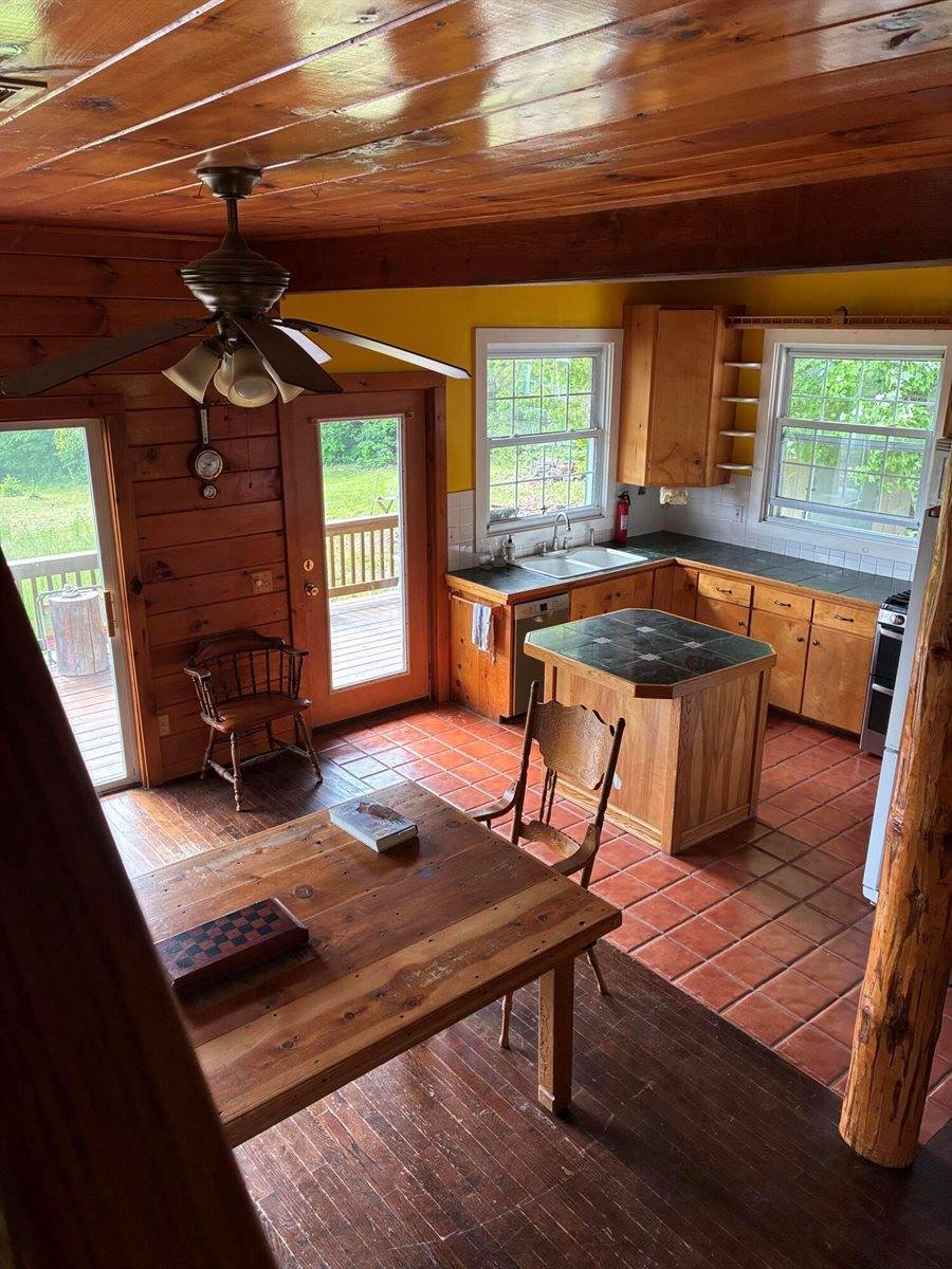 20 Monument Road, Abbot, ME 04406