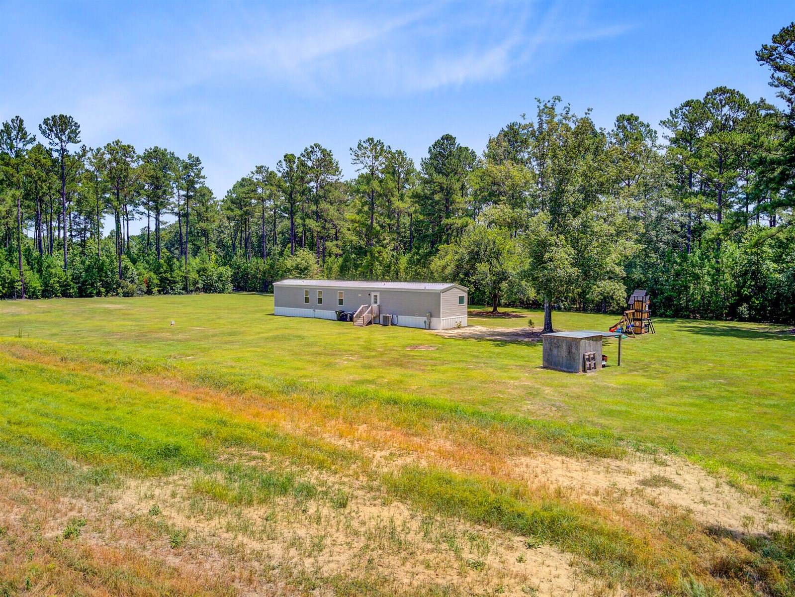 158 Brant Acres Lane, Bonneau, SC 29431