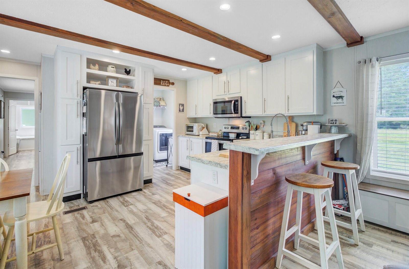 158 Brant Acres Lane, Bonneau, SC 29431