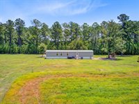 158 Brant Acres Lane, Bonneau, SC 29431