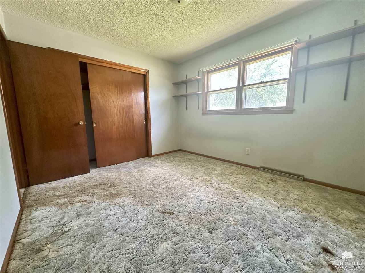 613 Woodland Drive, Washington, KS 66968