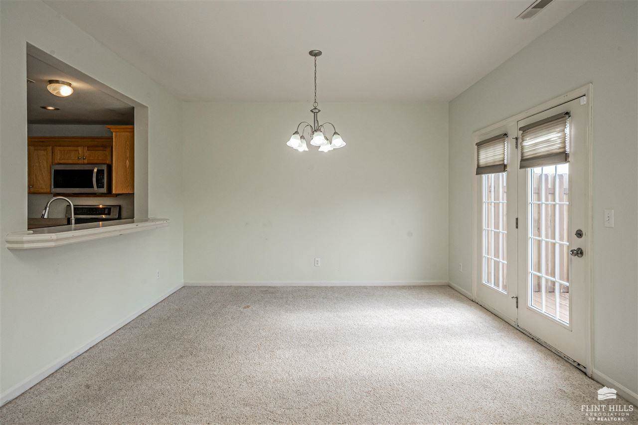 2121 Brooke Bend, Junction City, KS 66441