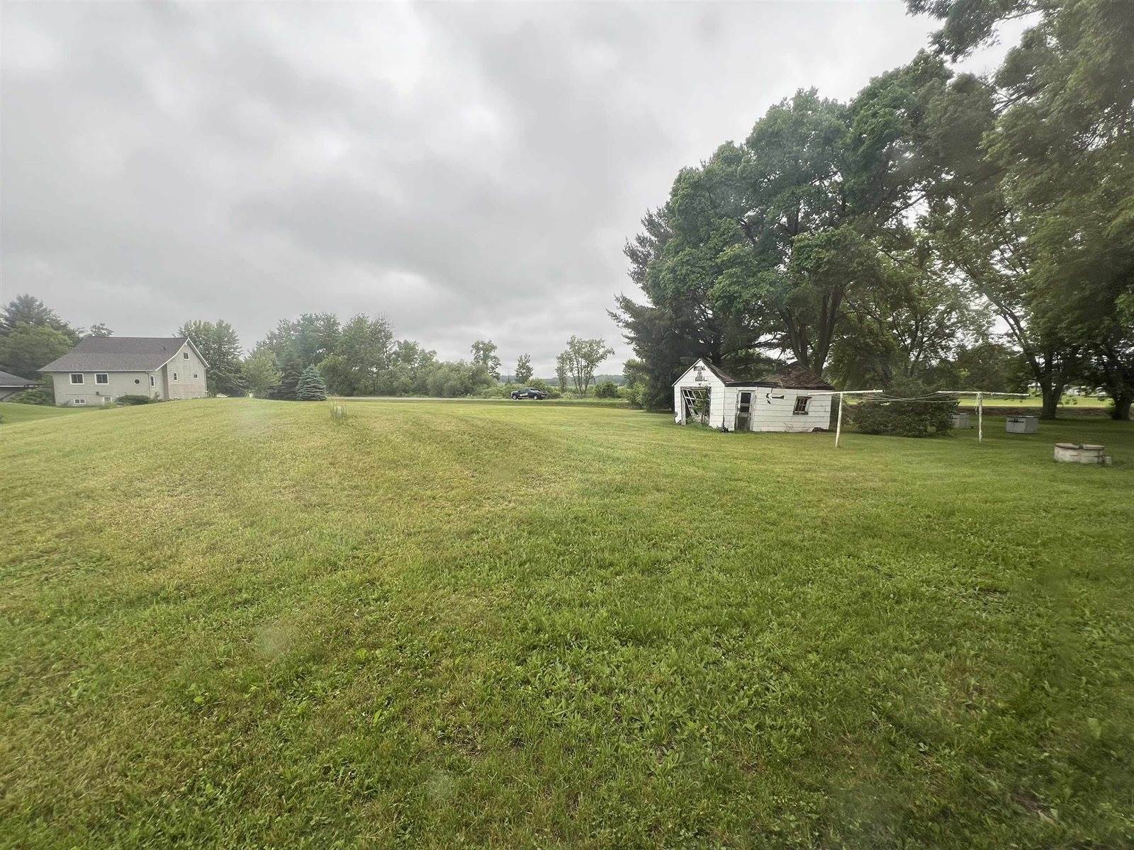 215530 North Shore Drive, Hatley, WI 54440