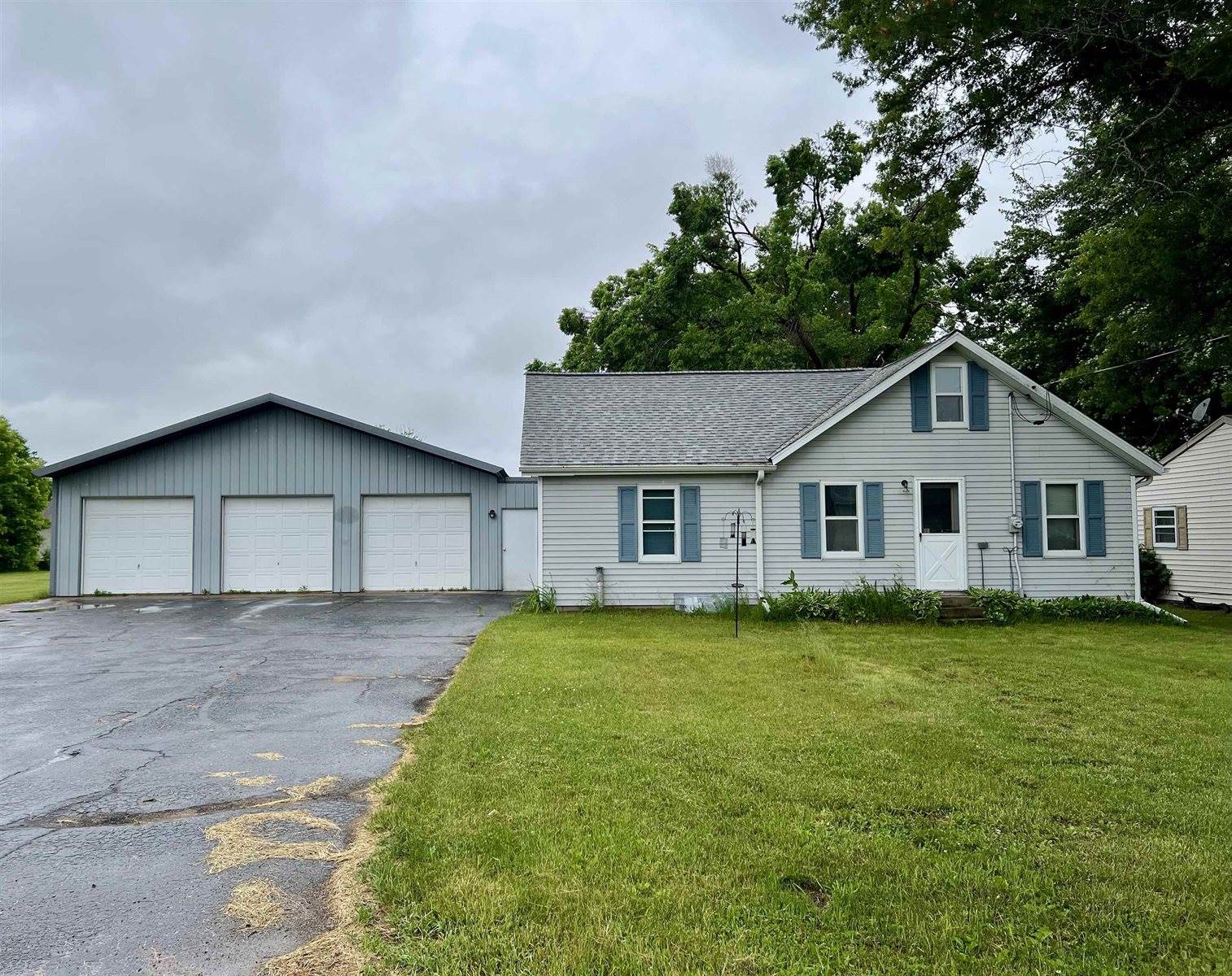 215530 North Shore Drive, Hatley, WI 54440