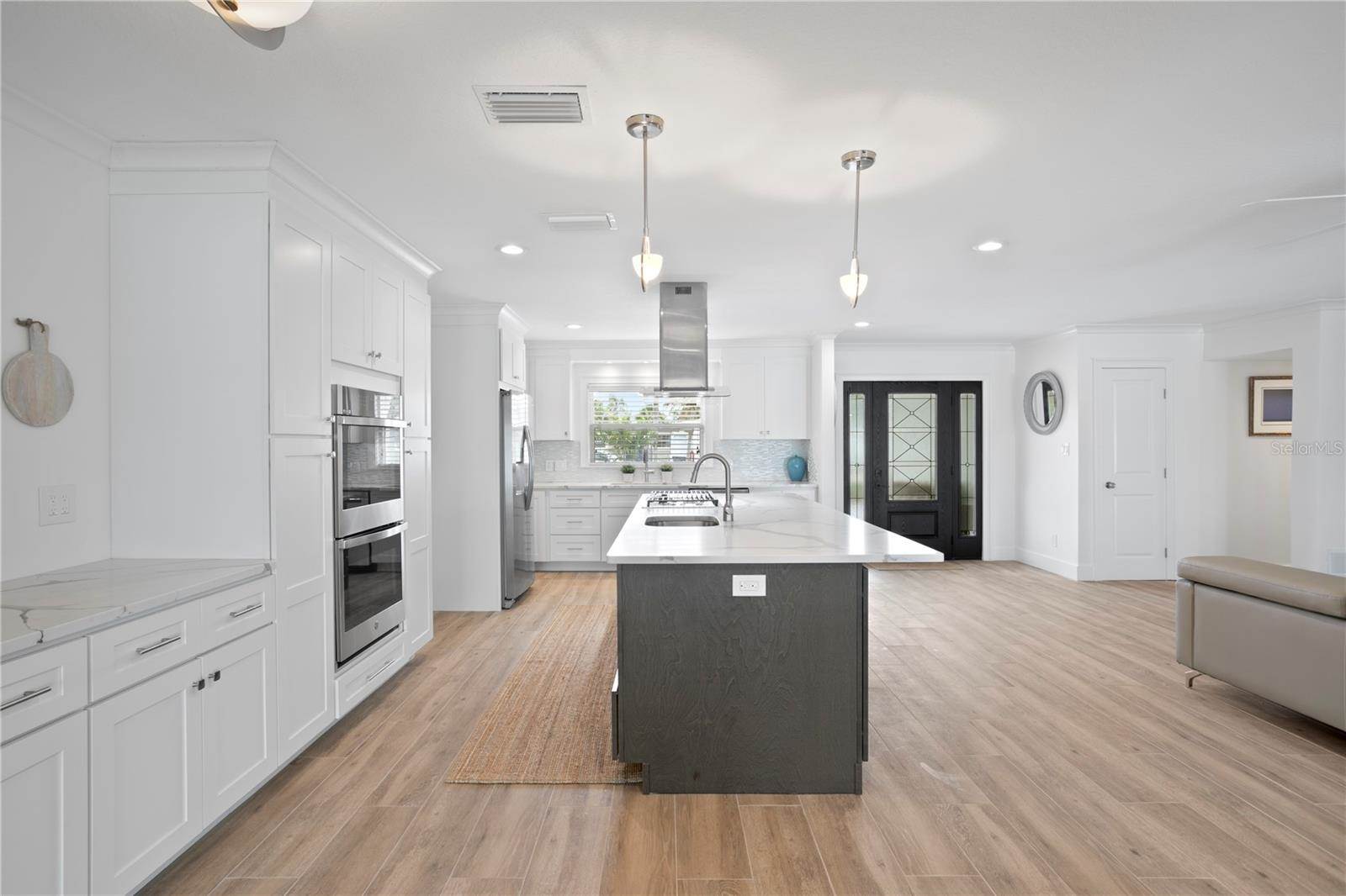 7060 South Shore Drive, South Pasadena, FL 33707