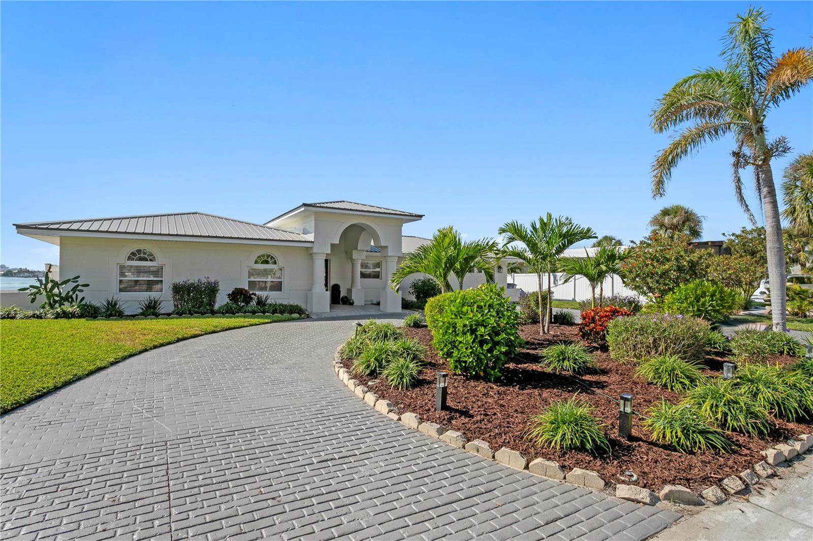 7060 South Shore Drive, South Pasadena, FL 33707