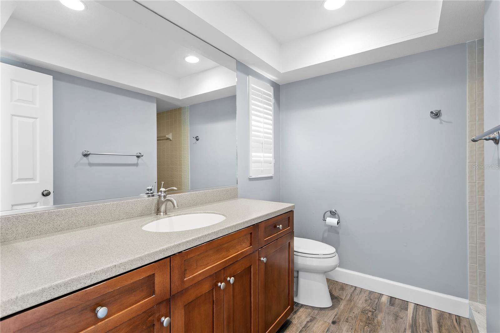 2773 Seabreeze Drive South, Gulfport, FL 33707