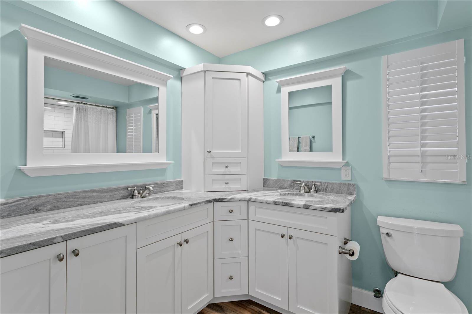 2773 Seabreeze Drive South, Gulfport, FL 33707