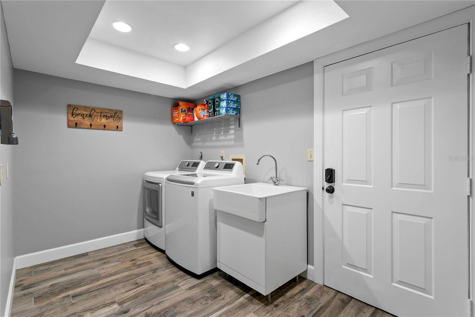 2773 Seabreeze Drive South, Gulfport, FL 33707