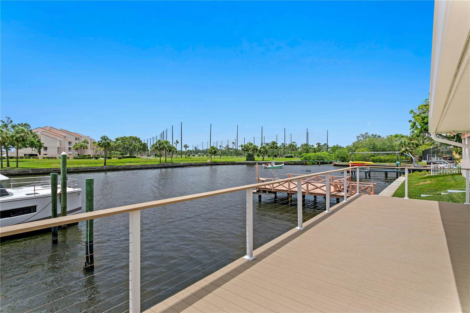 2773 Seabreeze Drive South, Gulfport, FL 33707