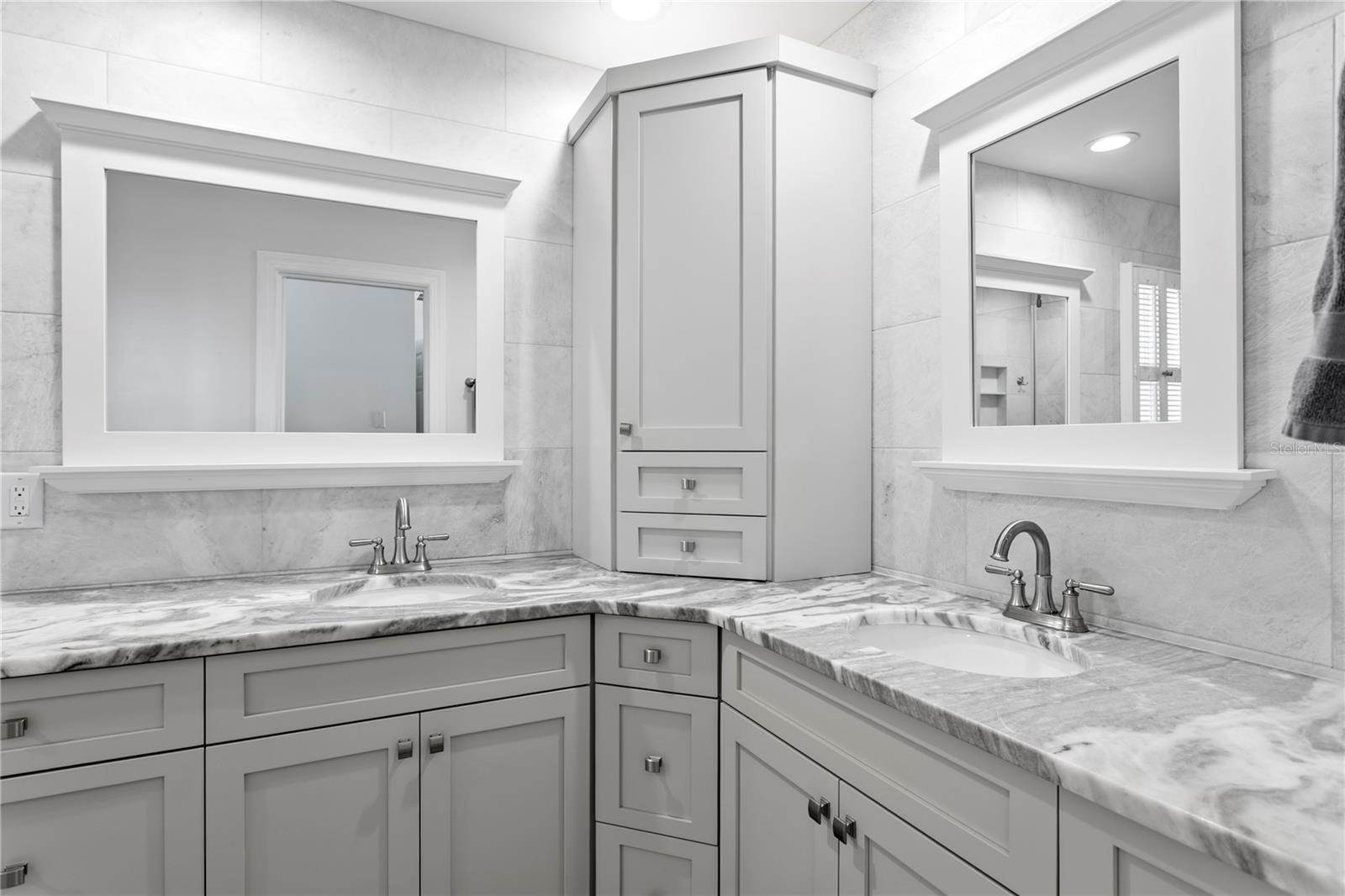 2773 Seabreeze Drive South, Gulfport, FL 33707