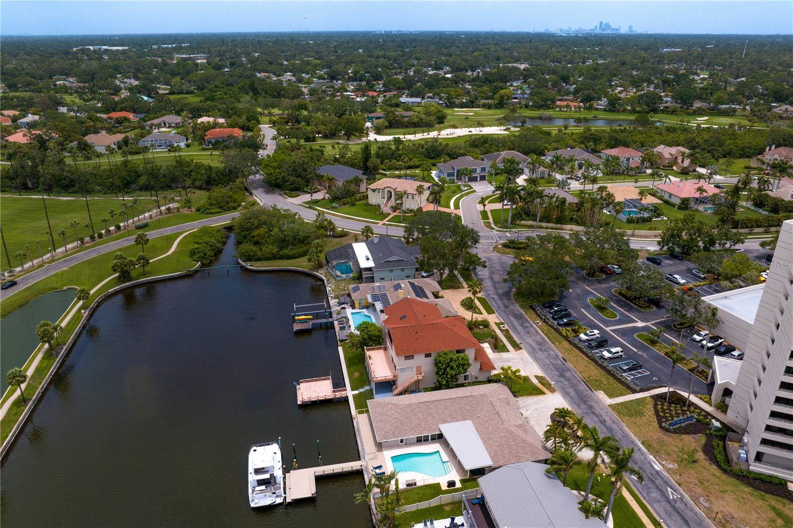 2773 Seabreeze Drive South, Gulfport, FL 33707