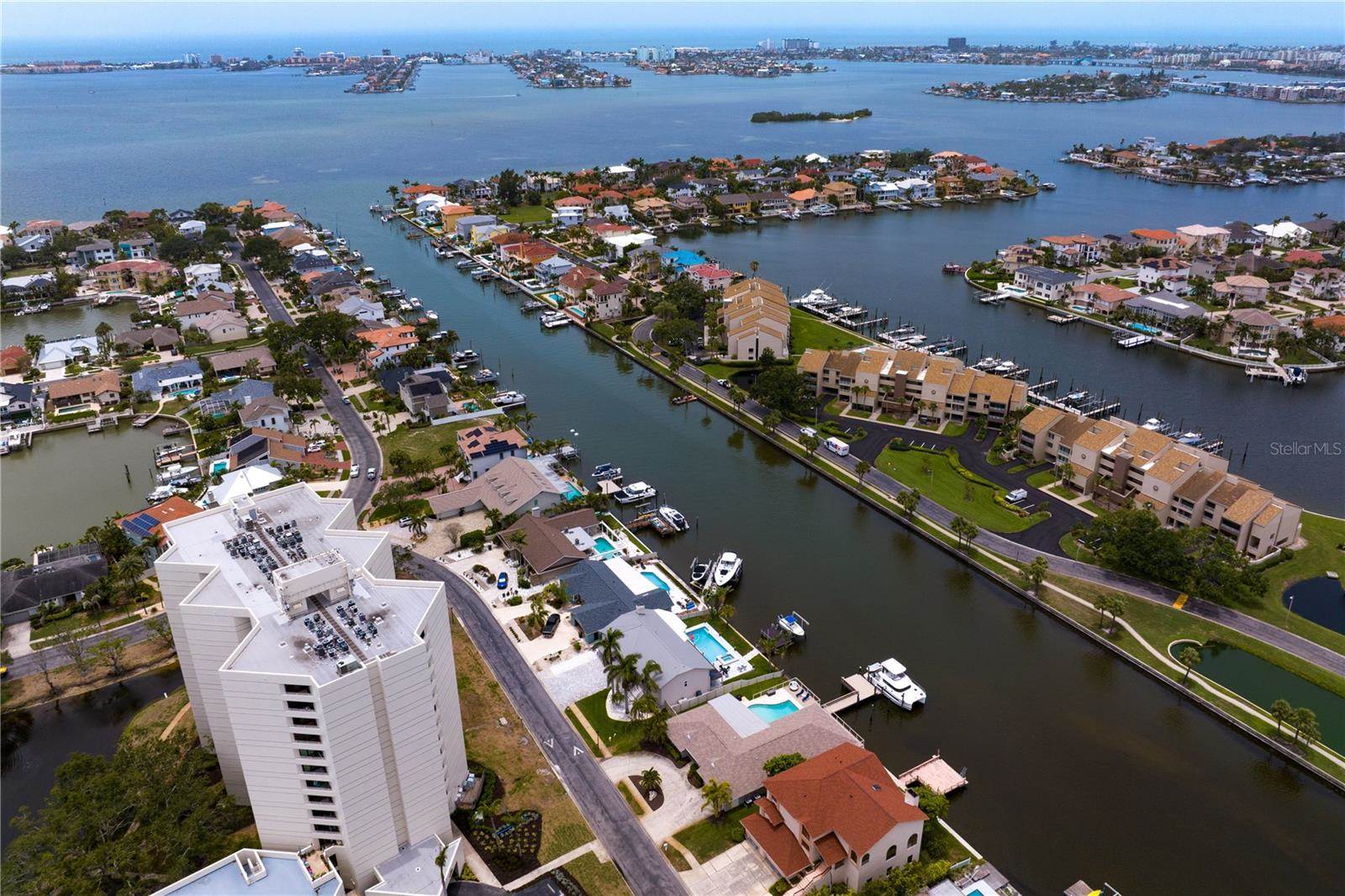 2773 Seabreeze Drive South, Gulfport, FL 33707