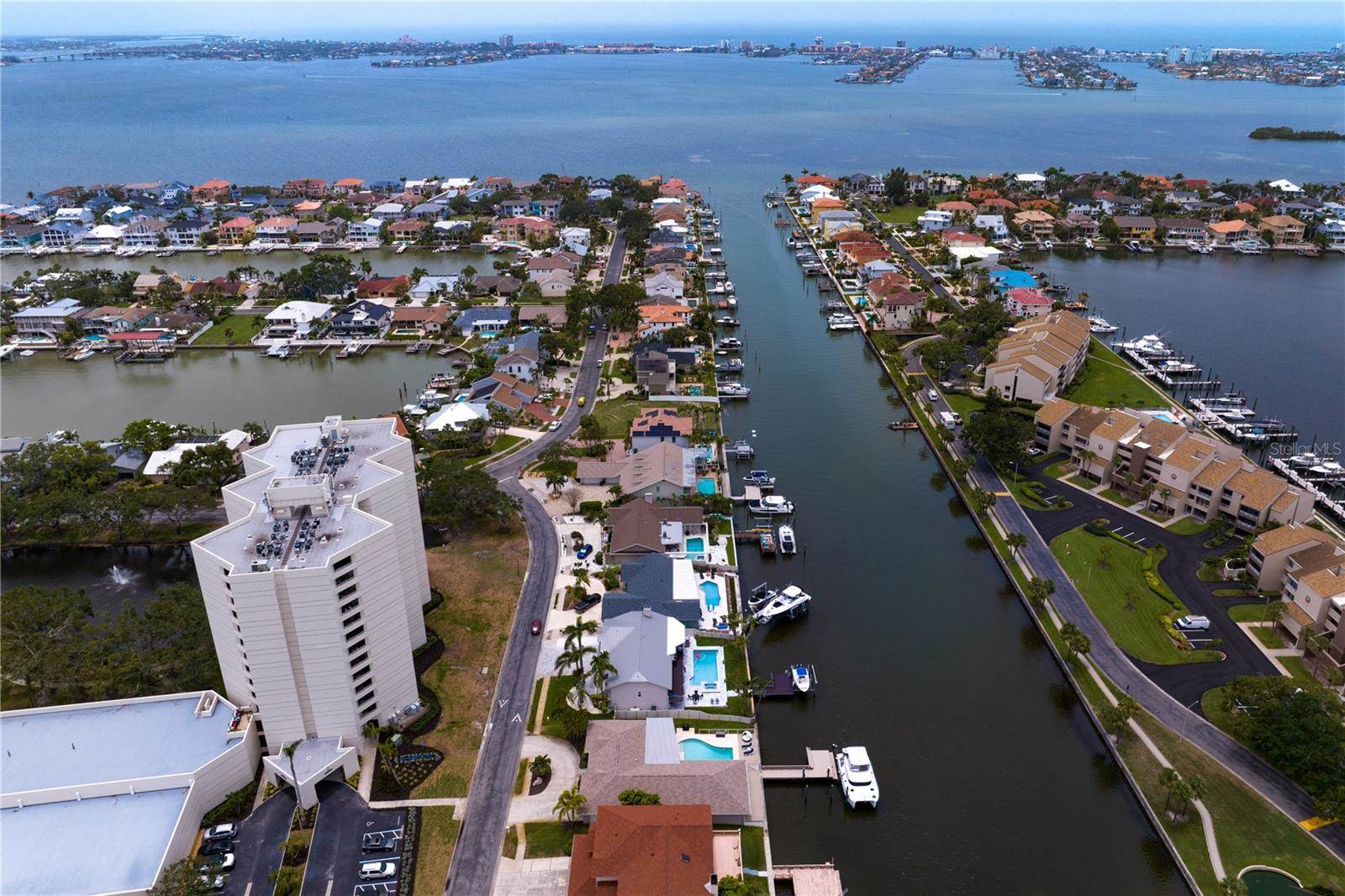 2773 Seabreeze Drive South, Gulfport, FL 33707