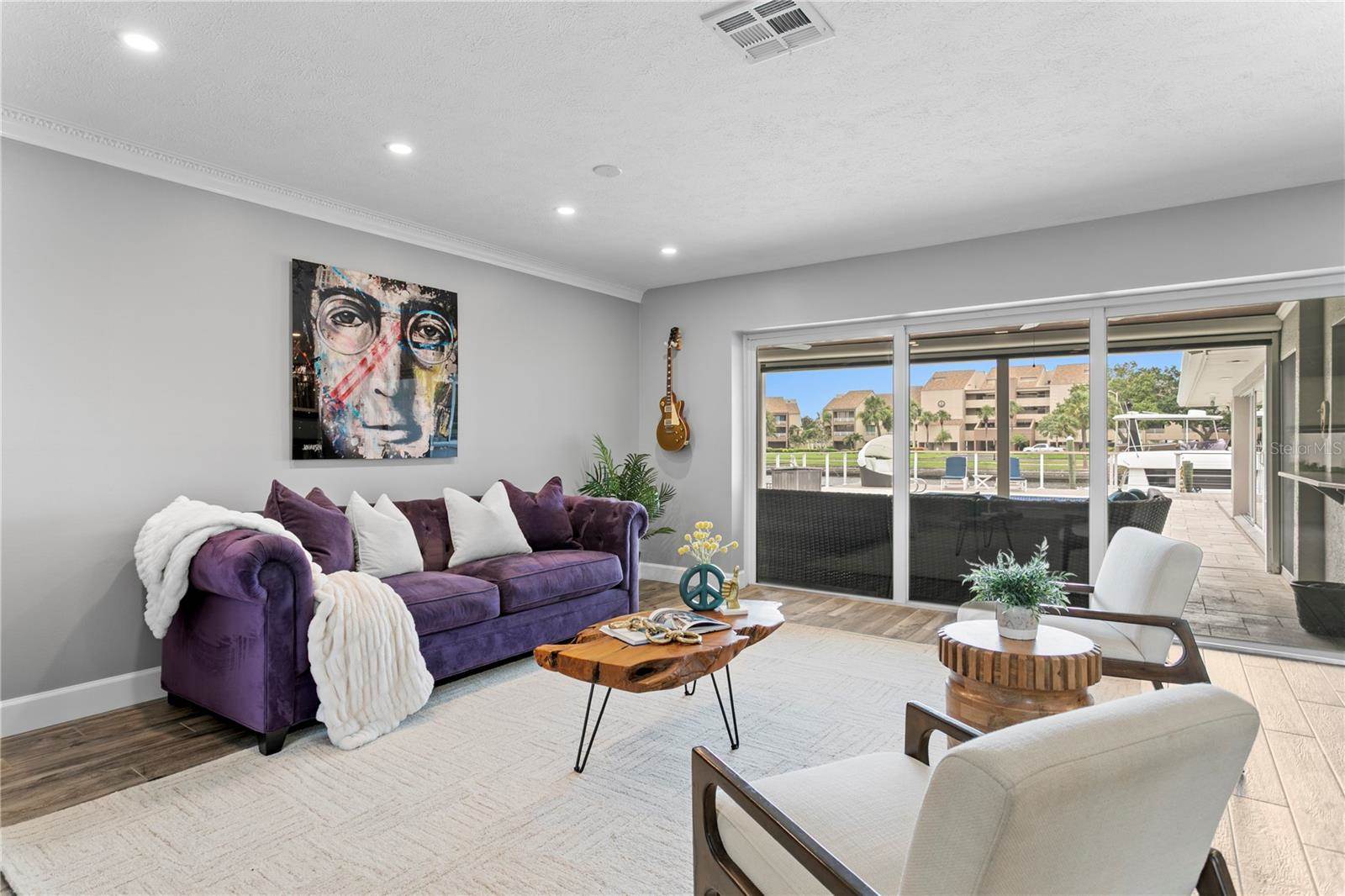 2773 Seabreeze Drive South, Gulfport, FL 33707