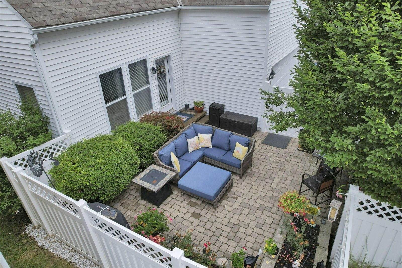 6169 Jennis Road, Westerville, OH 43081