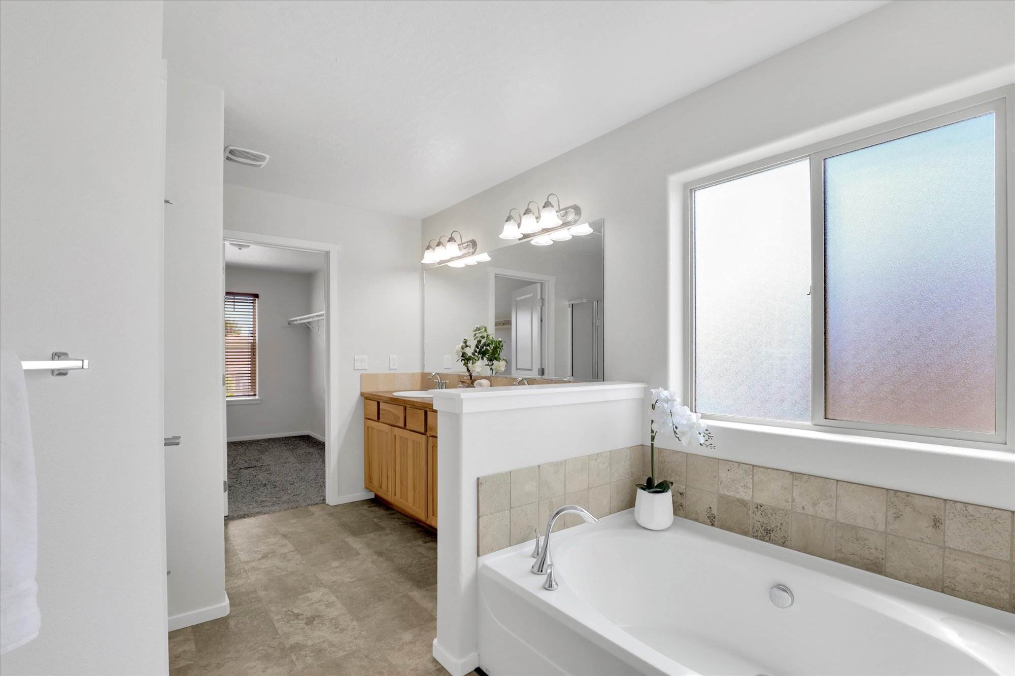 9333 N Prince William Loop, Hayden, ID 83835