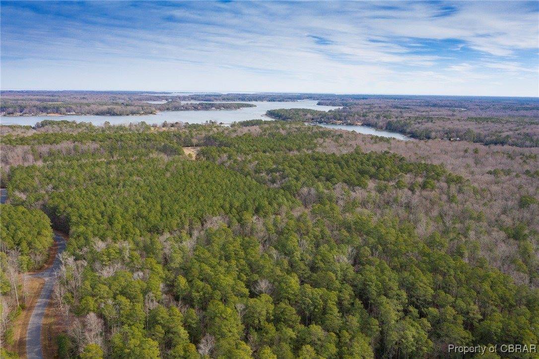 27 East West PKwy, Gloucester County, VA 23061