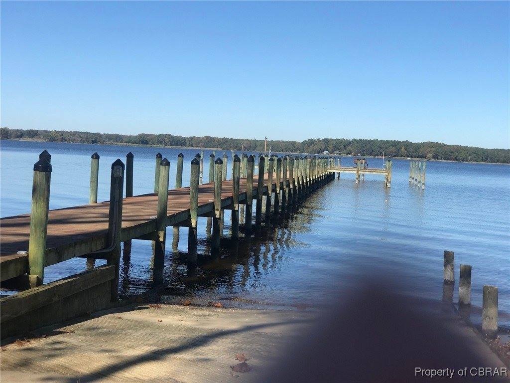 27 East West PKwy, Gloucester County, VA 23061