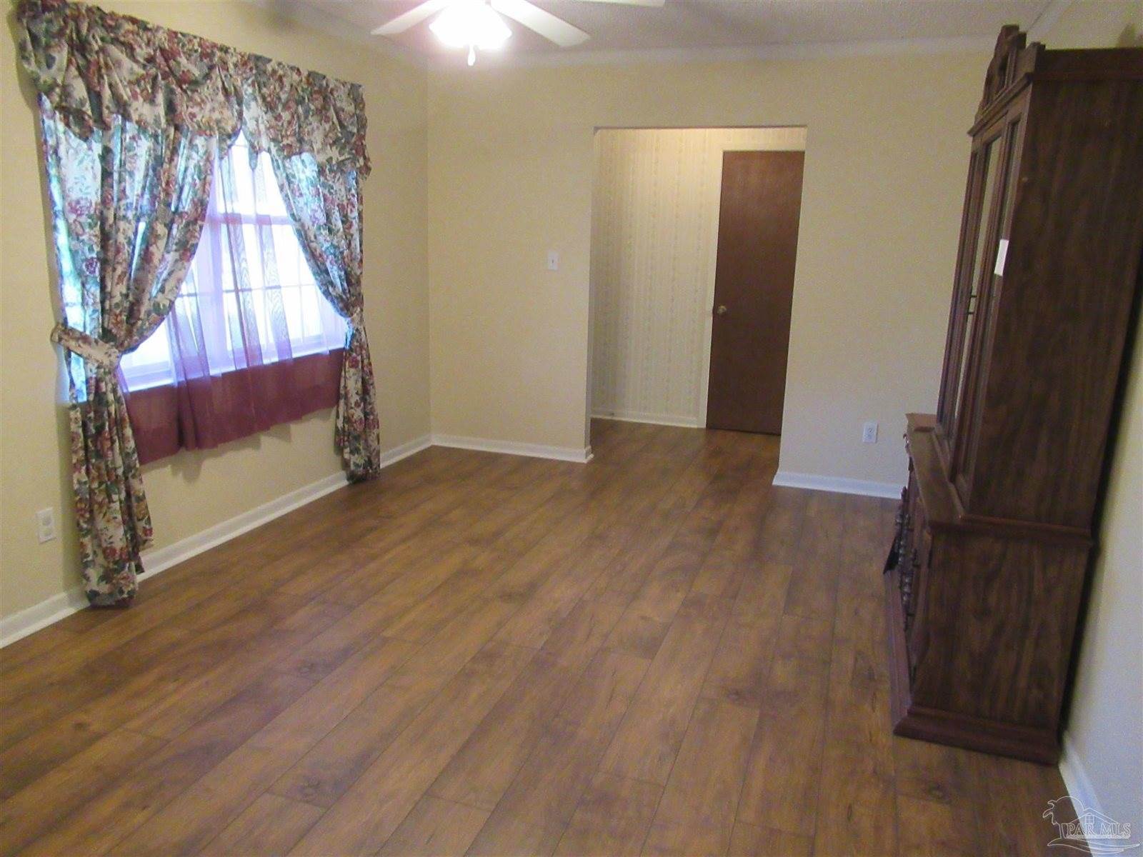 1025 Cynthia Ln, Pensacola, FL 32534