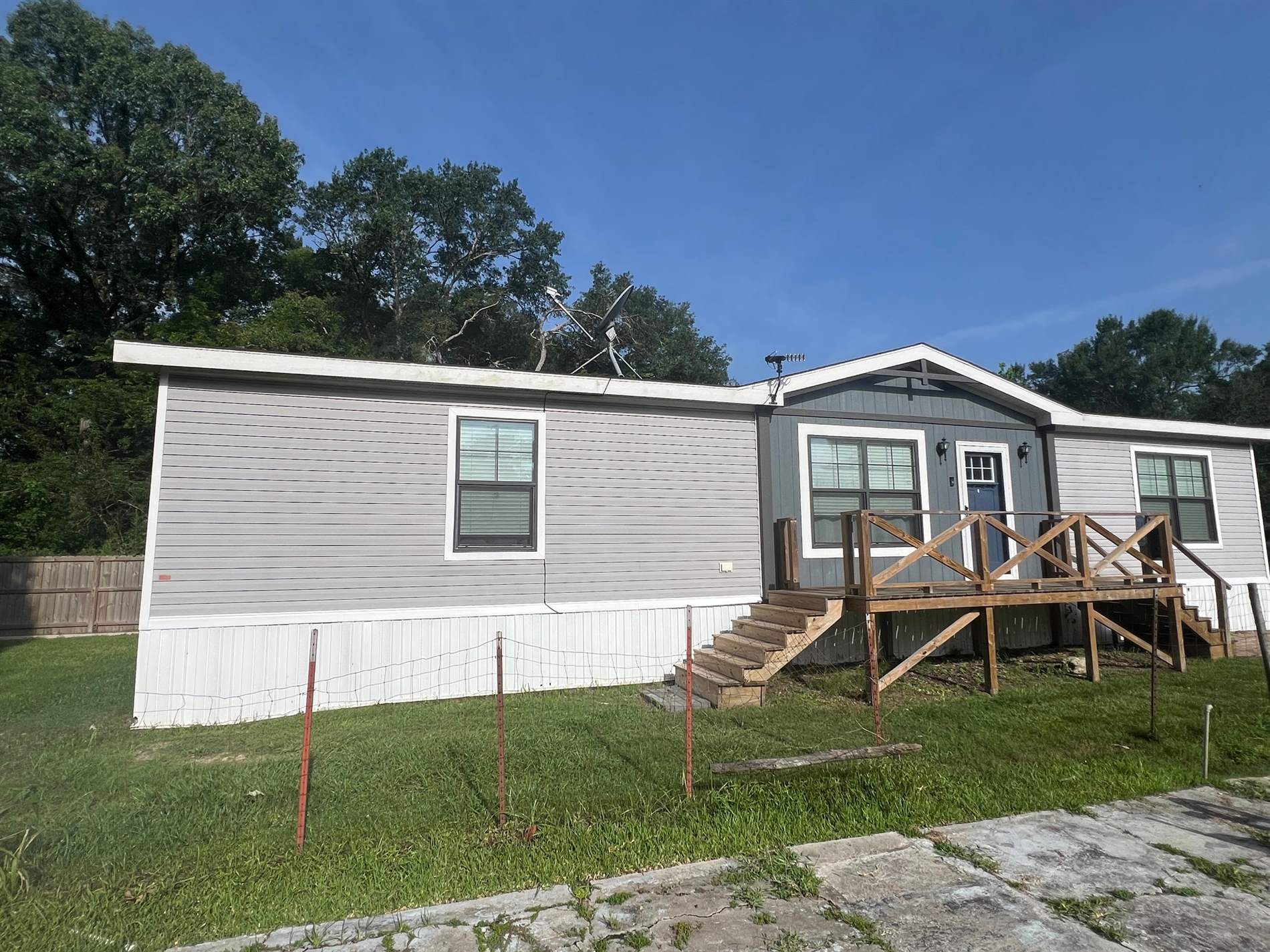 2144 2nd Street, Basile, LA 70515
