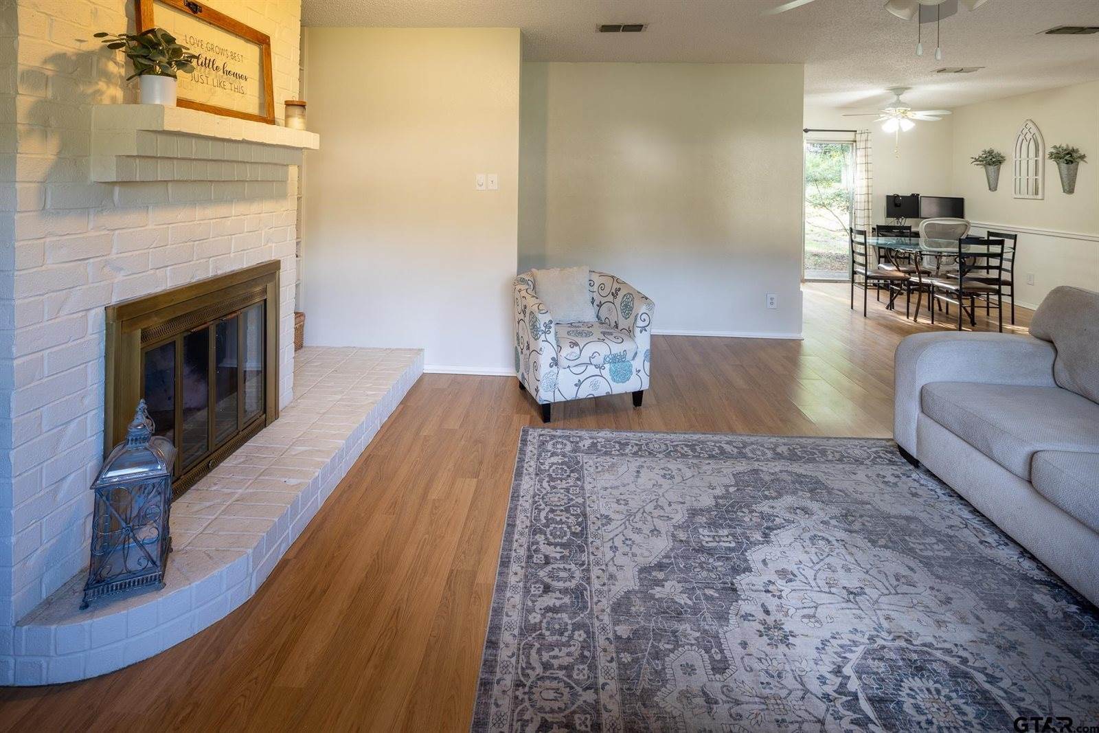 330 Lakeview Dr., Hideaway, TX 75771