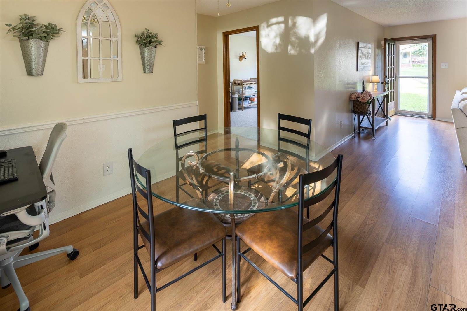 330 Lakeview Dr., Hideaway, TX 75771