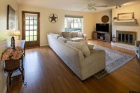 330 Lakeview Dr., Hideaway, TX 75771