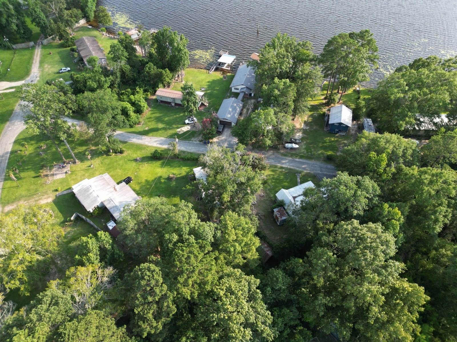 450 Bourbon St, Anacoco, LA 71403