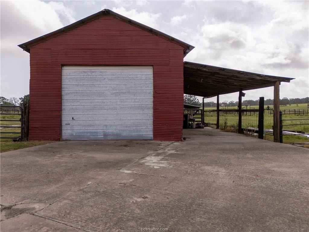 4454 Fm 60, Somerville, TX 77879