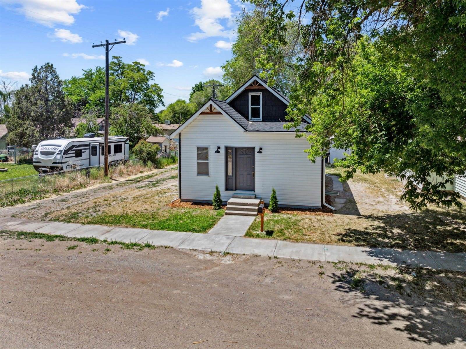 332 Arthur Street, American Falls, ID 83211