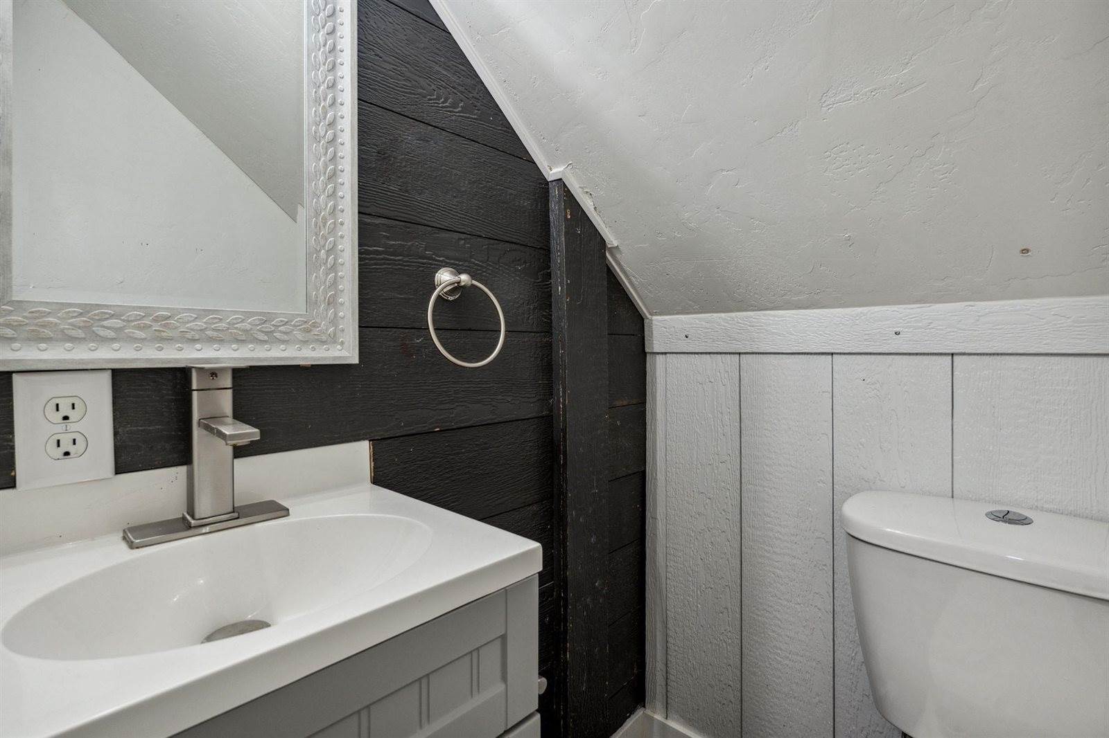 332 Arthur Street, American Falls, ID 83211