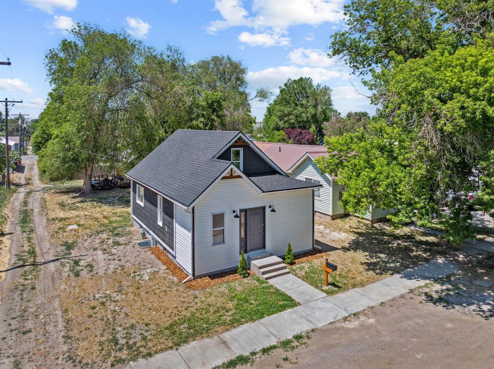 332 Arthur Street, American Falls, ID 83211