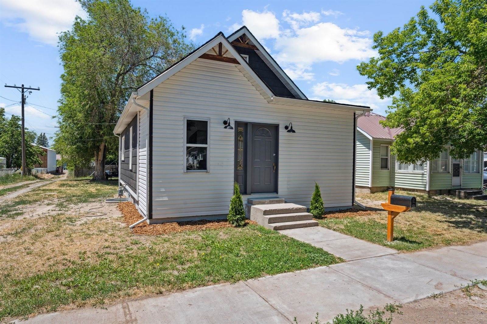 332 Arthur Street, American Falls, ID 83211