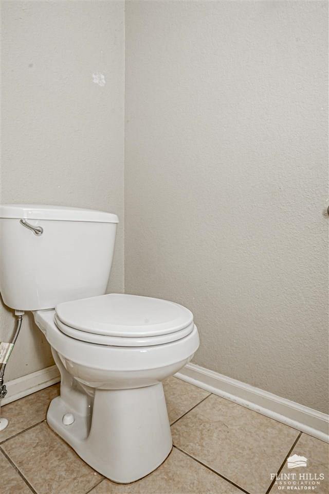 2120 Brooke Bend, Junction City, KS 66441