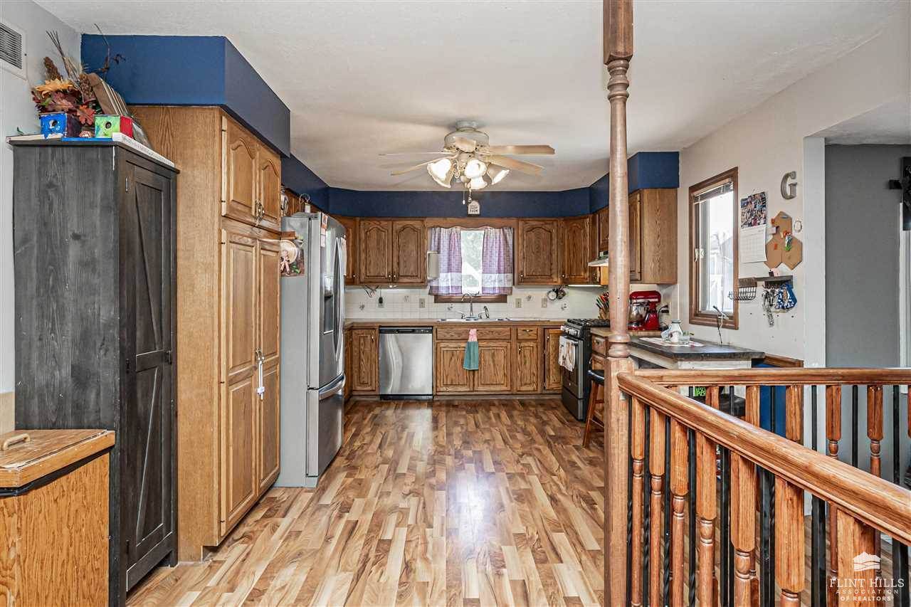 1426 8th Road, Wakefield, KS 67487