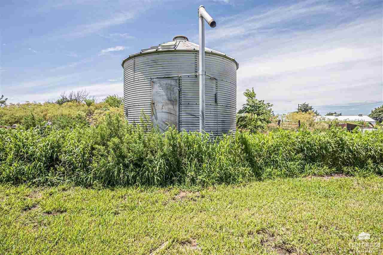 1426 8th Road, Wakefield, KS 67487