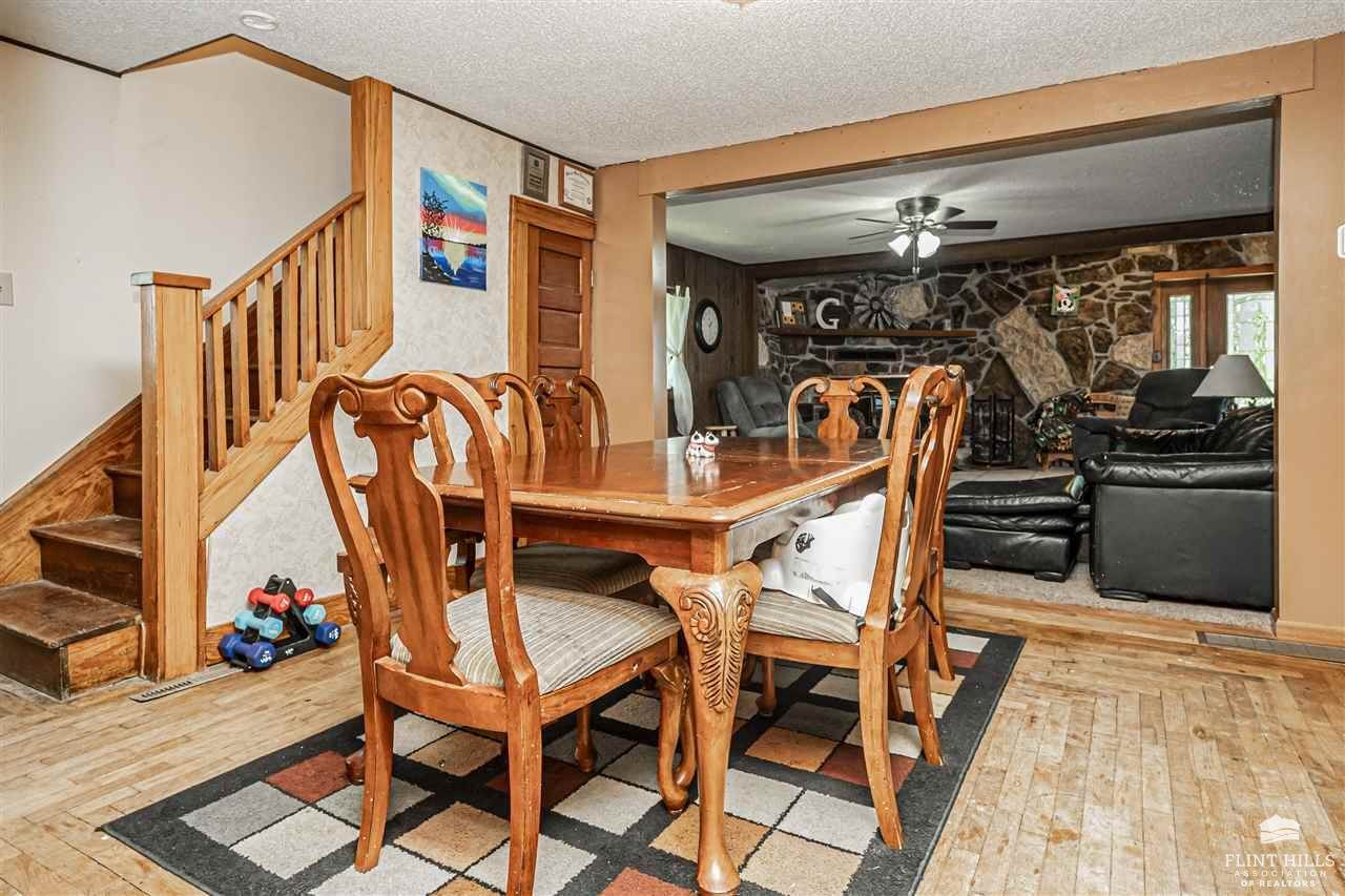 1426 8th Road, Wakefield, KS 67487